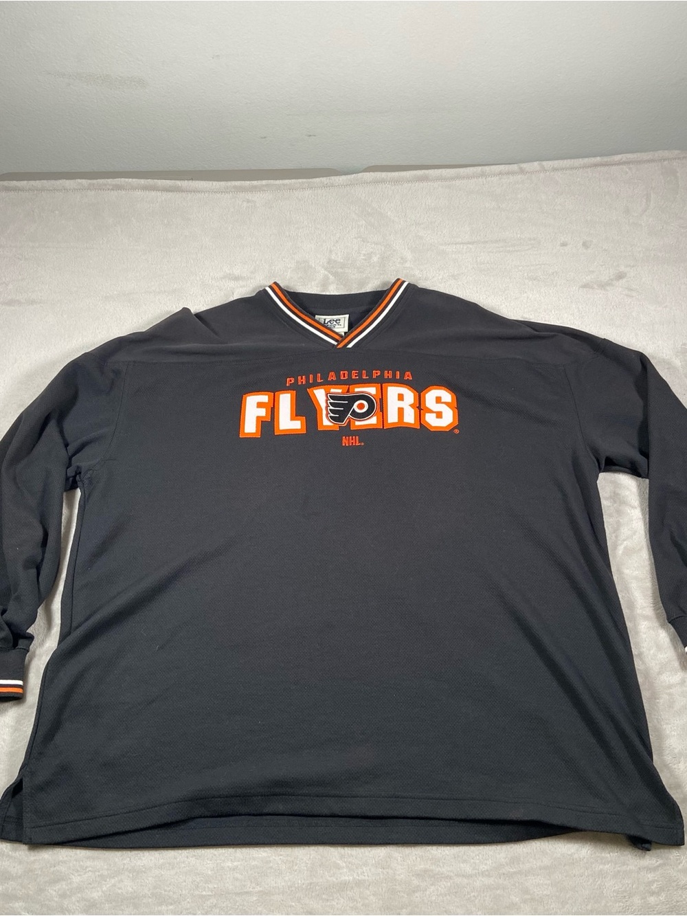 Vintage Lee Philadelphia Flyers Embroidered Crewneck With Orange Cuffs Size 2XL